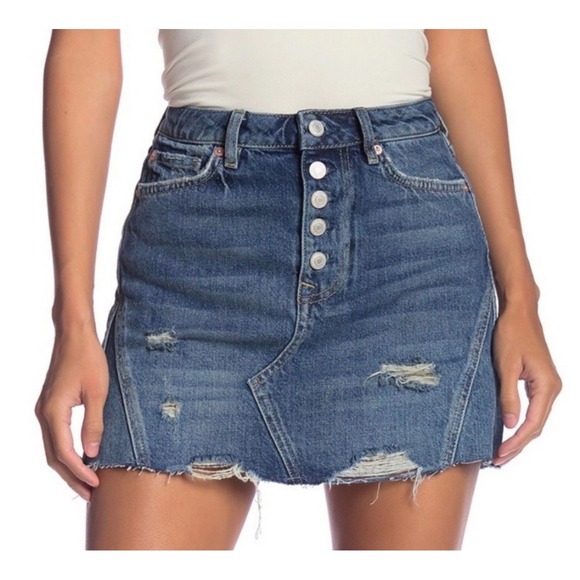 We The Free Free People Denim Mini Skirt Button Fly Distressed Blue Size 27 - Picture 2 of 9